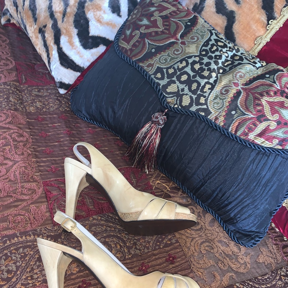 Stuart Weitzman heels - Picture 6 of 14